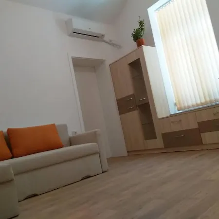 Apartment River Port 2 *